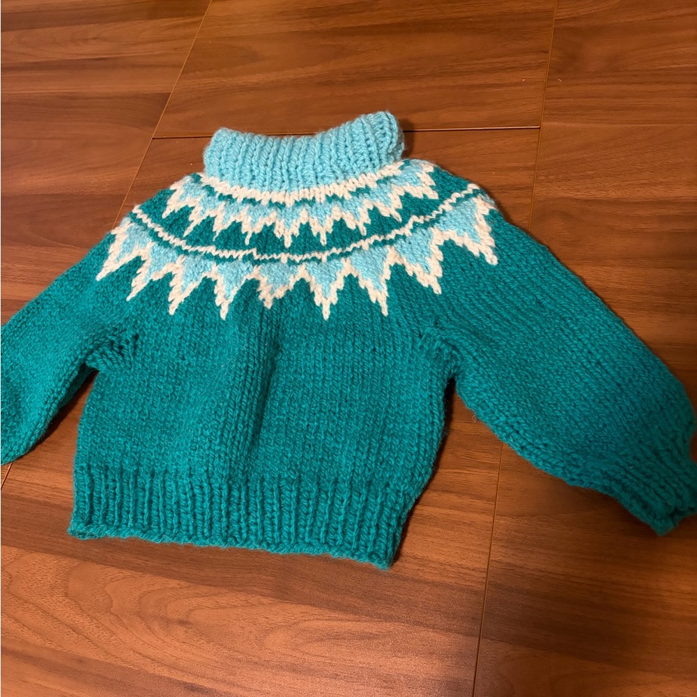 Hand knit children’s vintage sweater